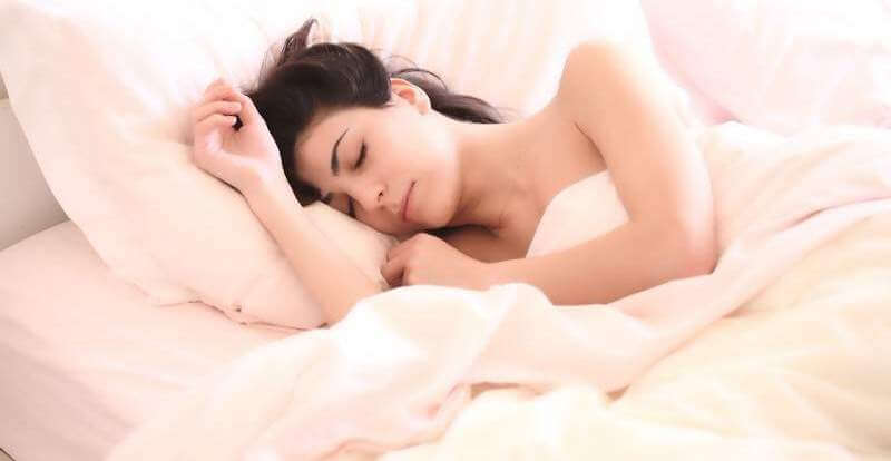 woman-asleep-girl-sleep-bed-cozy